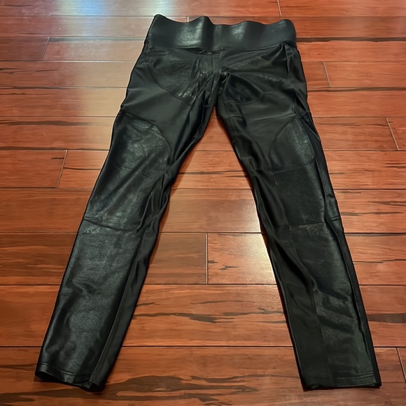 Carbon 38 high rise 7/8 Takara shine legging - Picture 2 of 8